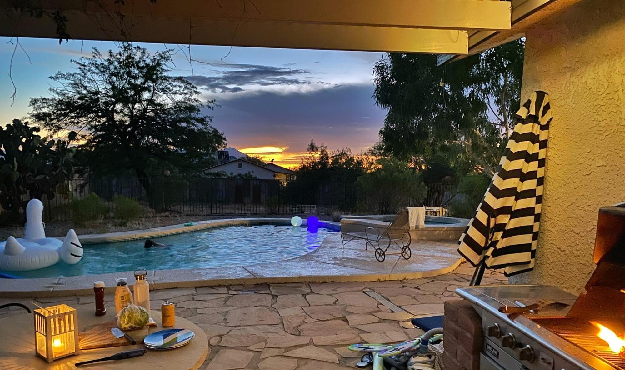 Lazy H Bar Desert Outpost Ranch House With Pool And Hot Tub